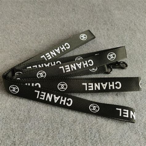 chanel dog collar